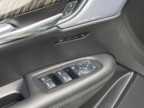 Certified 2023 Cadillac XT6 Premium Luxury FWD image 8