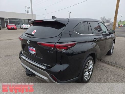 New 2026 Toyota Highlander Platinum image 31
