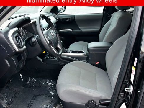 Used 2019 Toyota Tacoma SR5 image 12