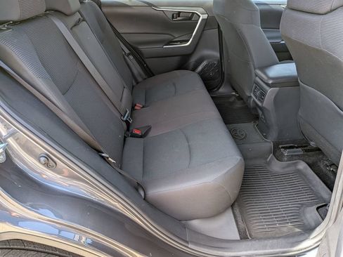 Used 2025 Toyota RAV4 LE AWD/4WD image 17