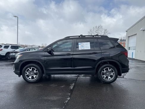 Certified 2022 Honda Passport TrailSport image 4