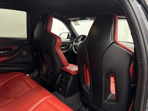 Used 2018 BMW M3 w/ Competition Package RWD image 31