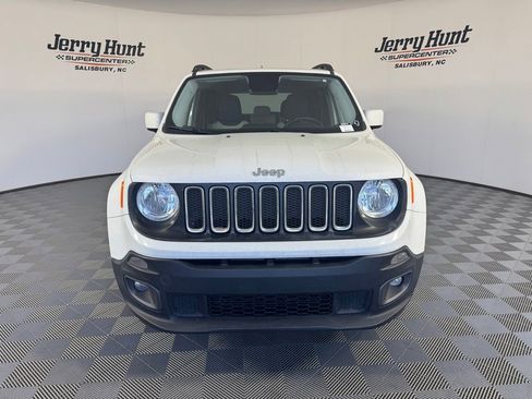 Used 2016 Jeep Renegade Latitude AWD/4WD image 5