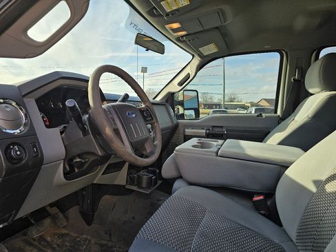 Used 2015 Ford F250 XLT image 5
