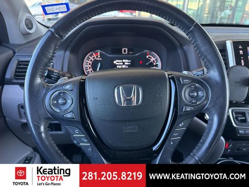 Used 2017 Honda Pilot Elite image 16