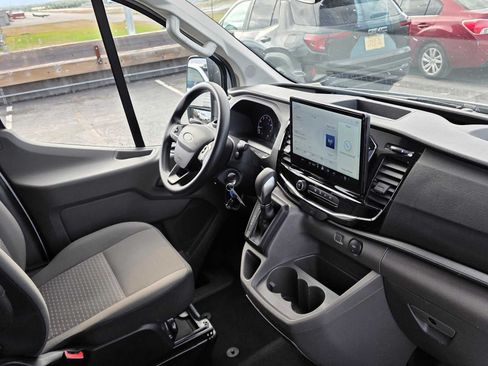 Used 2024 Ford Transit 350 XLT RWD image 10