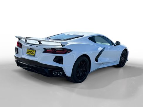 New 2026 Chevrolet Corvette Stingray Coupe w/ Z51 Performance Package RWD image 5