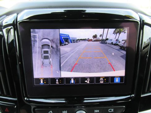 Used 2023 Chevrolet Traverse Premier w/ Redline Edition FWD image 32