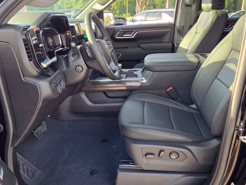 New 2026 Chevrolet Silverado 1500 LTZ w/ LTZ Premium Package AWD/4WD image 14