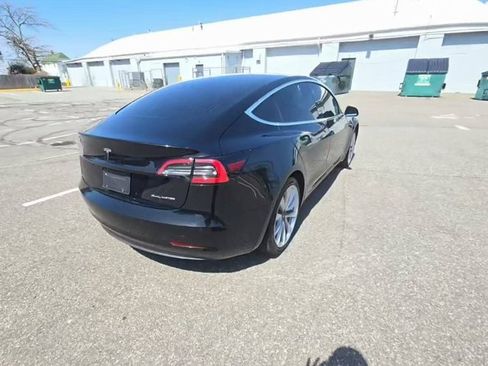 Used 2019 Tesla Model 3 Long Range image 2