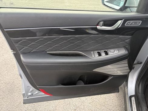 Used 2020 Hyundai Palisade Limited image 3