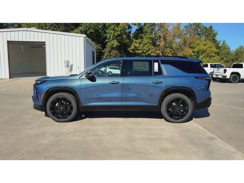 New 2026 Chevrolet Traverse RS w/ LPO, Floor Liner Package image 5