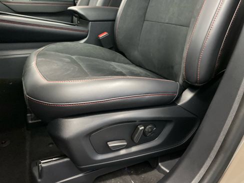 New 2026 Ford Explorer ST w/ Sun And Sound Package image 18