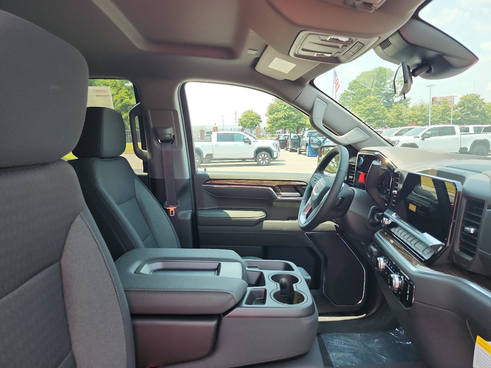 New 2026 GMC Sierra 1500 SLE AWD/4WD image 8