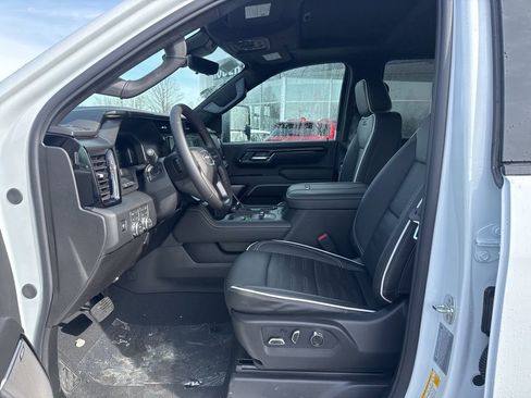 New 2026 GMC Sierra 2500 AT4X image 9