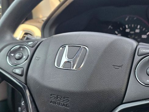 Used 2017 Honda HR-V EX image 29