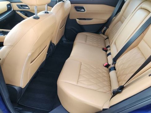 Used 2021 Nissan Rogue Platinum FWD image 24