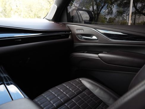 Certified 2024 Cadillac Escalade V w/ LPO, ONYX Package image 8