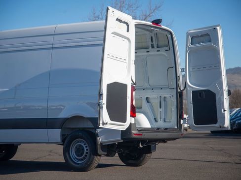 New 2026 Mercedes-Benz Sprinter 144 Cargo image 10