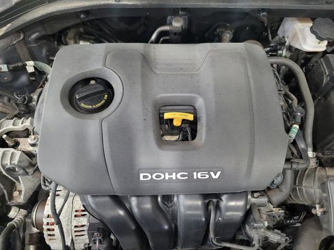 Used 2018 Hyundai Elantra SEL FWD image 30