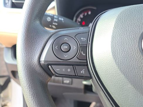 Used 2024 Toyota RAV4 XLE w/ Convenience Package FWD image 21