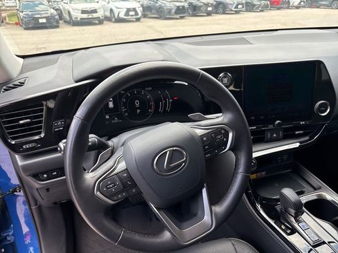 Used 2025 Lexus NX 250 FWD w/ Accessory Package (2T) image 15