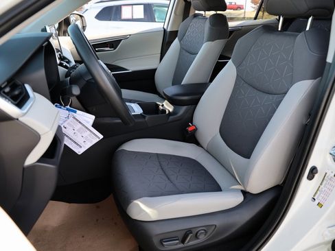 Certified 2025 Toyota RAV4 XLE image 15