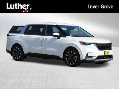 Certified 2024 Kia Carnival EX