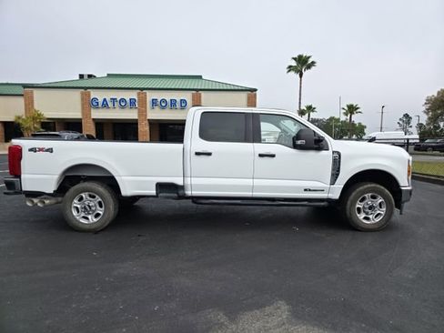 Used 2025 Ford F250 XLT image 4