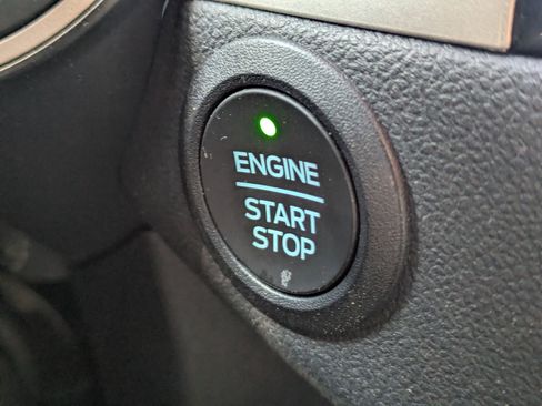 Used 2022 Ford Escape SE w/ Cold Weather Package image 21