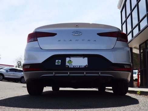 Used 2019 Hyundai Elantra SEL w/ Cargo Package image 12