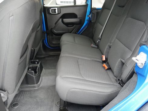 Used 2022 Jeep Wrangler Unlimited Willys image 25