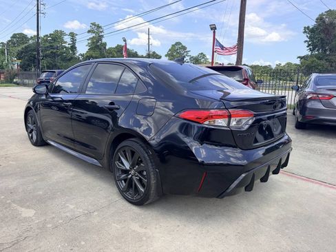 Used 2025 Toyota Corolla SE FWD image 8
