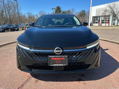 New 2026 Nissan Sentra SR FWD image 4