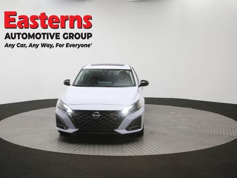 Used 2025 Nissan Altima 2.5 SR w/ SR Premium Package AWD/4WD image 53