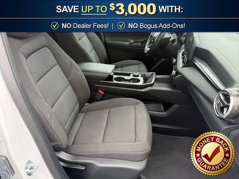Used 2026 Chevrolet Equinox LT FWD image 22
