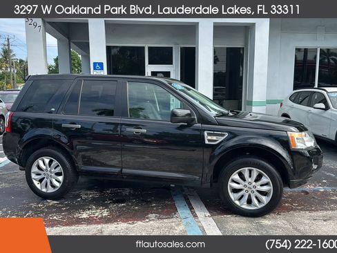 Used 2011 Land Rover LR2 HSE AWD/4WD image 12