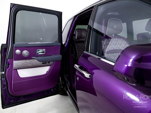 Used 2025 Rolls-Royce Cullinan image 29