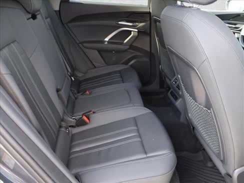 Certified 2025 Audi Q5 Premium w/ Convenience Package AWD/4WD image 26