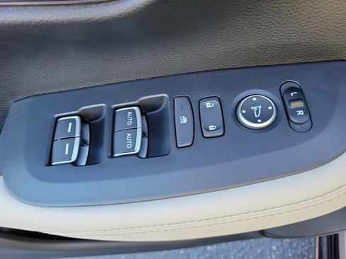 Certified 2024 Honda HR-V EX-L image 20