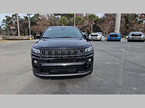 New 2026 Jeep Compass Latitude image 38