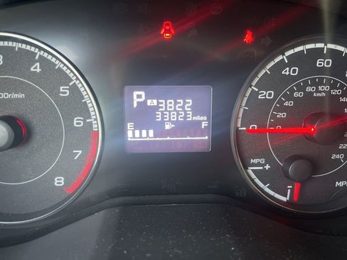 Used 2019 Subaru Impreza 2.0i Premium image 5