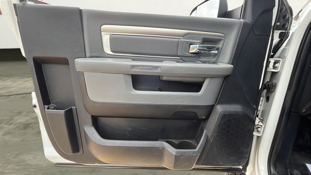 Used 2017 RAM 2500 Tradesman w/ Chrome Appearance Group AWD/4WD image 16