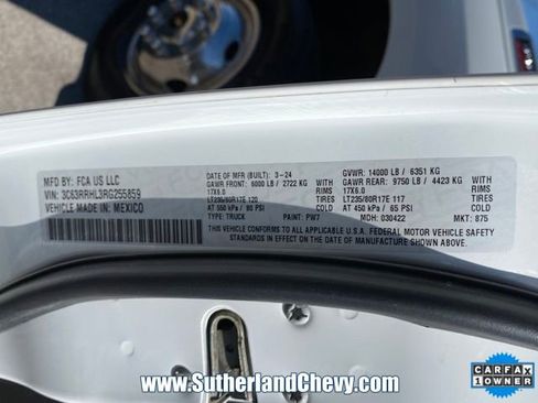 Used 2024 RAM 3500 Big Horn image 47