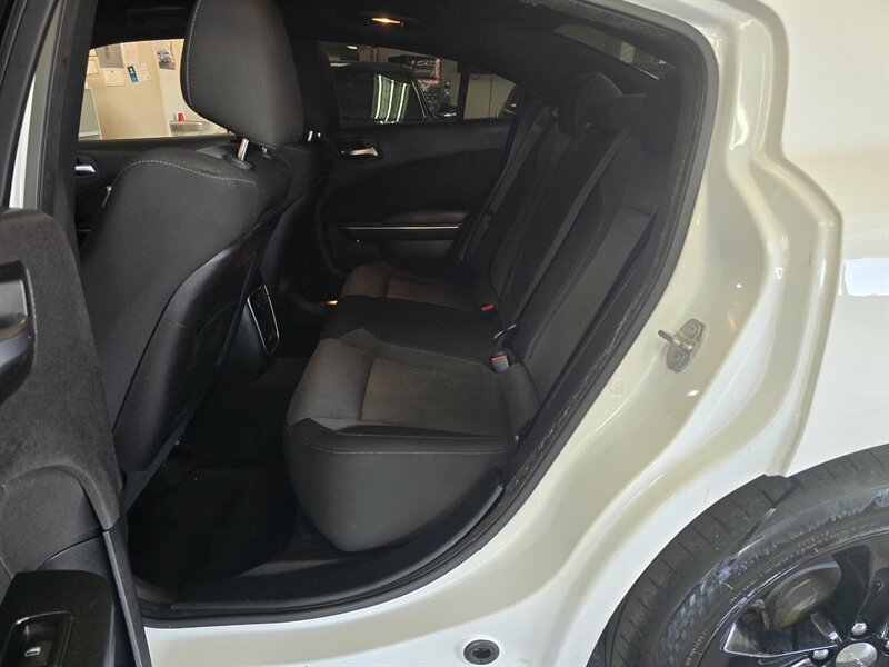 Used 2016 Dodge Charger R/T RWD image 10
