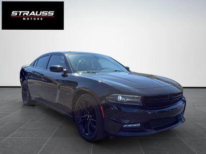Used 2017 Dodge Charger R/T w/ Blacktop Package