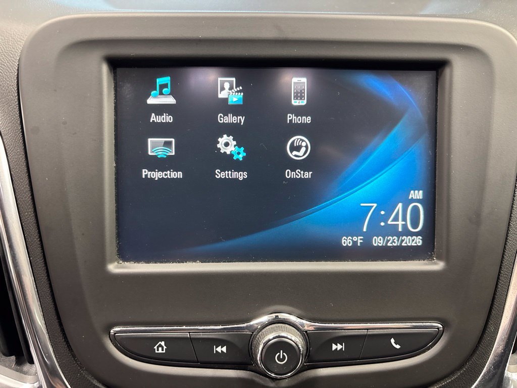 Used 2018 Chevrolet Equinox LT FWD image 17