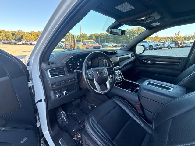 Used 2022 GMC Yukon XL Denali AWD/4WD image 27