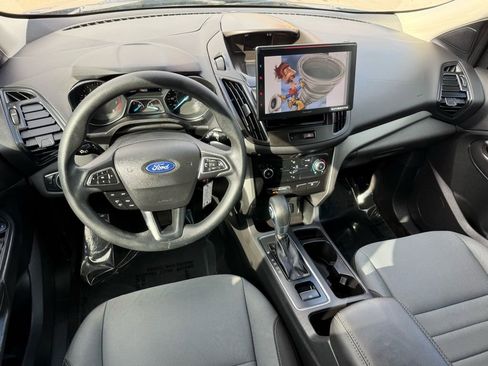 Used 2019 Ford Escape S image 24