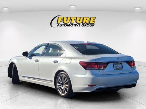 Used 2016 Lexus LS 460 w/ Comfort Package RWD image 7